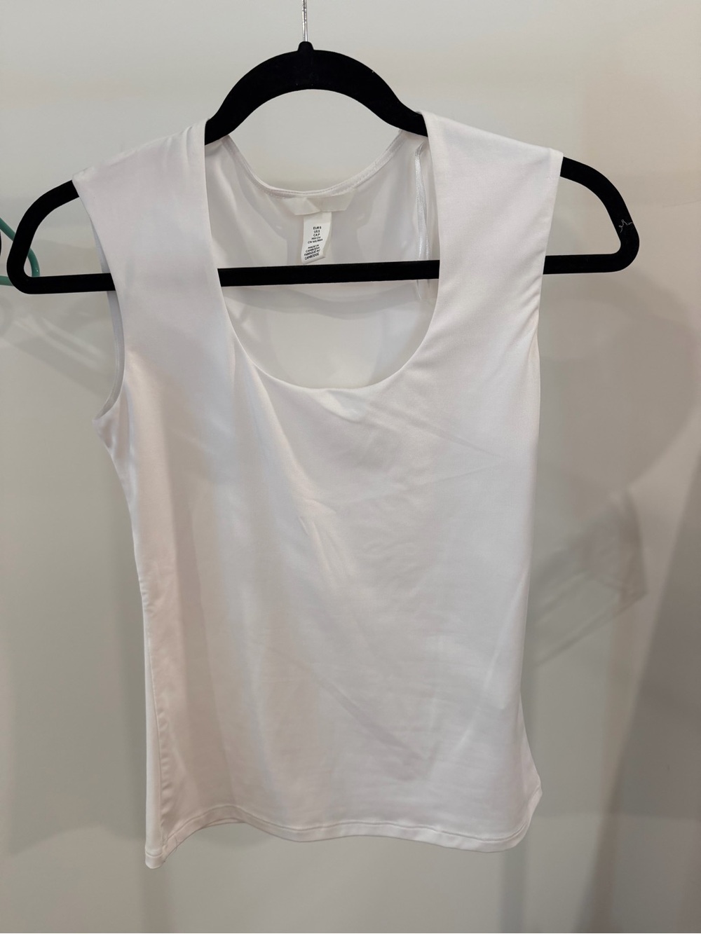 H&M White Scoop Neck Tank Top